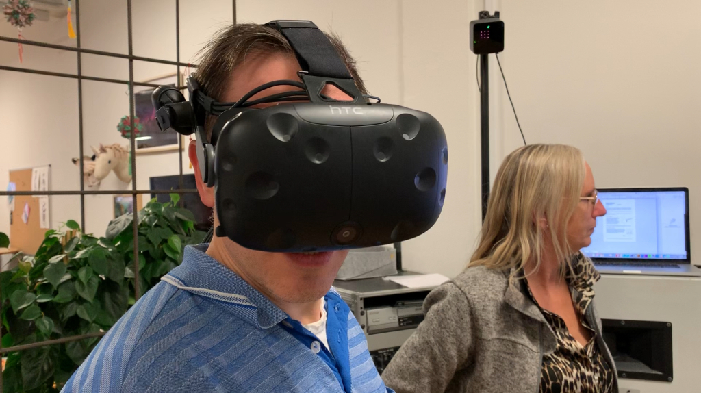 Person med VR-briller på