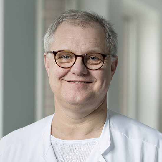Mød ledende overlæge Lars Østergaard