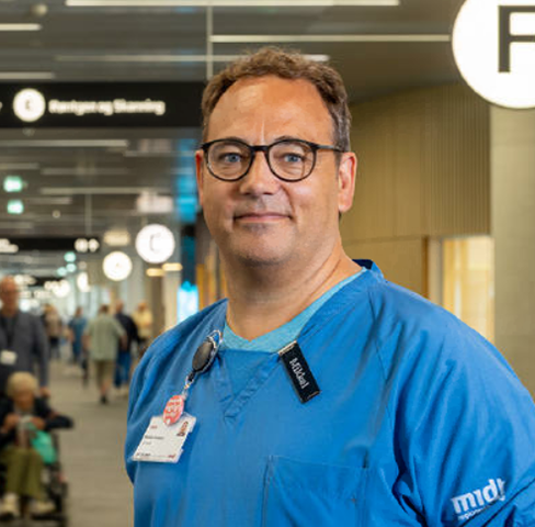 Lægefaglig direktør: Mikkel Seneca